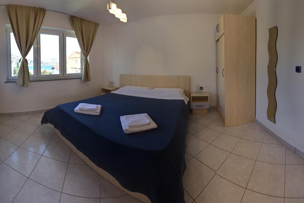 Vis A Vis Apartments Baška Exteriör bild