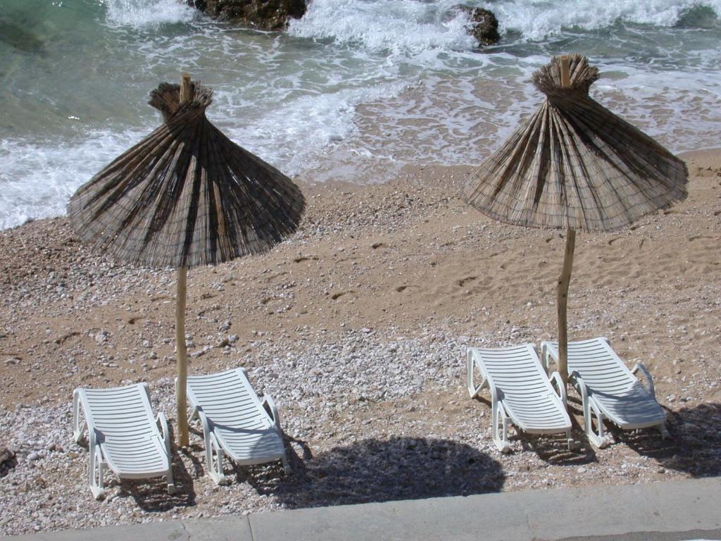 Vis A Vis Apartments Baška Exteriör bild
