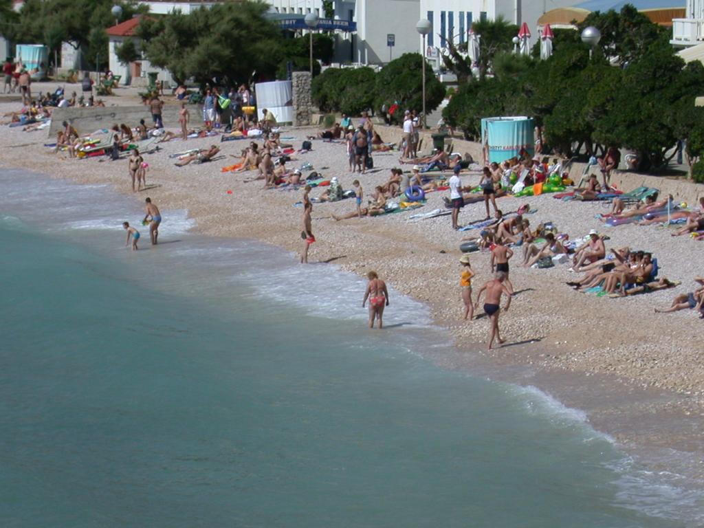 Vis A Vis Apartments Baška Exteriör bild